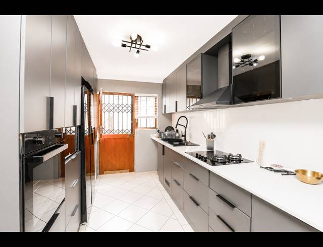 3 BEDROOM TOWNHOUSE FOR SALE IN MUSGRAVE